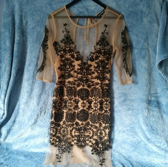 $290 For Love & Lemons Lotus Mini Dress - Picture 5 of 8